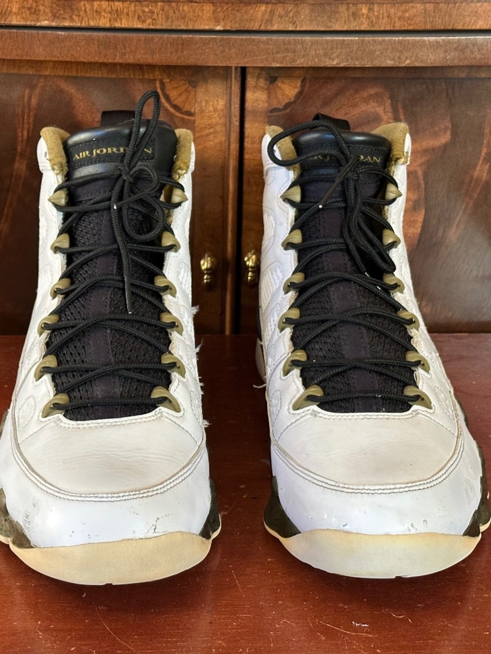 Jordan 9 Retro Men’s Sneakers